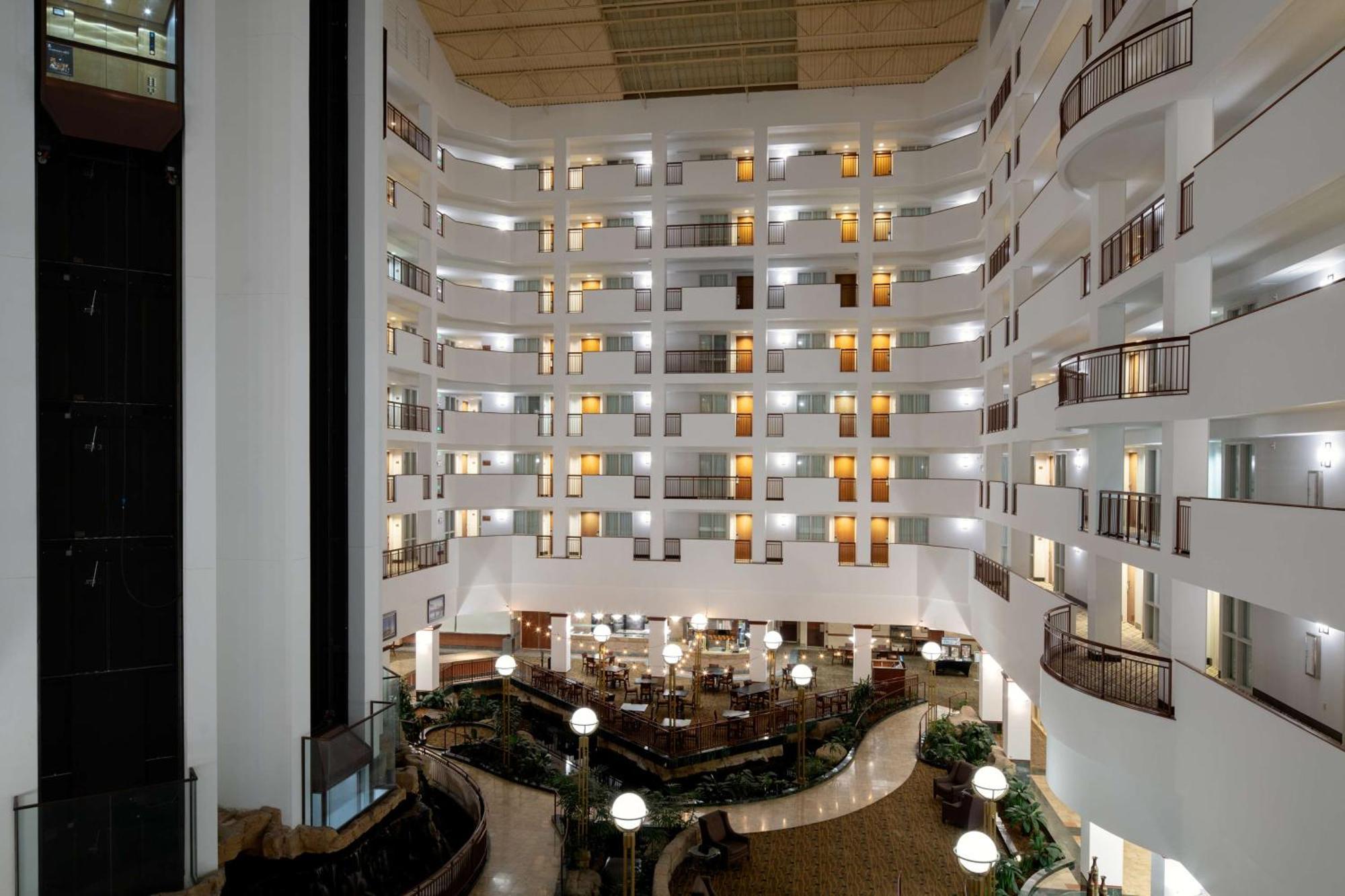 Embassy Suites By Hilton Portland Airport Esterno foto